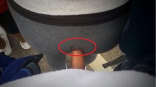 Arrimon a morrita con semen en sus leggings